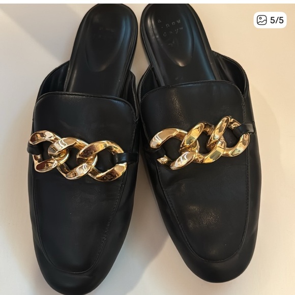 Black and Gold Women's Loafers. Black and gold leather
Mules. Black slides - Picture 5 of 5